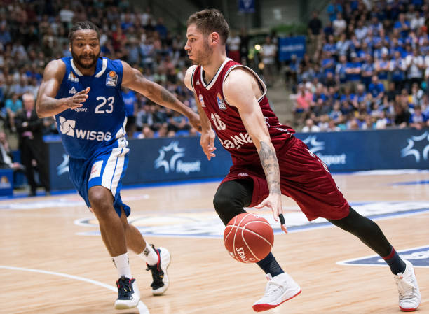 色的团队配 色的团队配